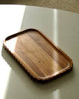 PLATEAU A BORD ONDULÉ EN BOIS D ACACIA 34X20CM