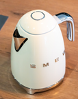 SMEG 50s STYLE KETTLE | 1.7L | CREAM GLOSSY