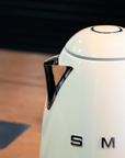 SMEG 50s STYLE KETTLE | 1.7L | CREAM GLOSSY