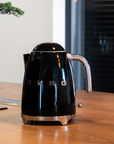 SMEG 50s STYLE KETTLE | 1.7L | GLOSSY BLACK