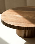 PLAT A TARTE A RAYURES EN BOIS D'ACACIA | 30CM