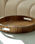 PLATEAU A RAYURES EN BOIS D'ACACIA | 35.5CM
