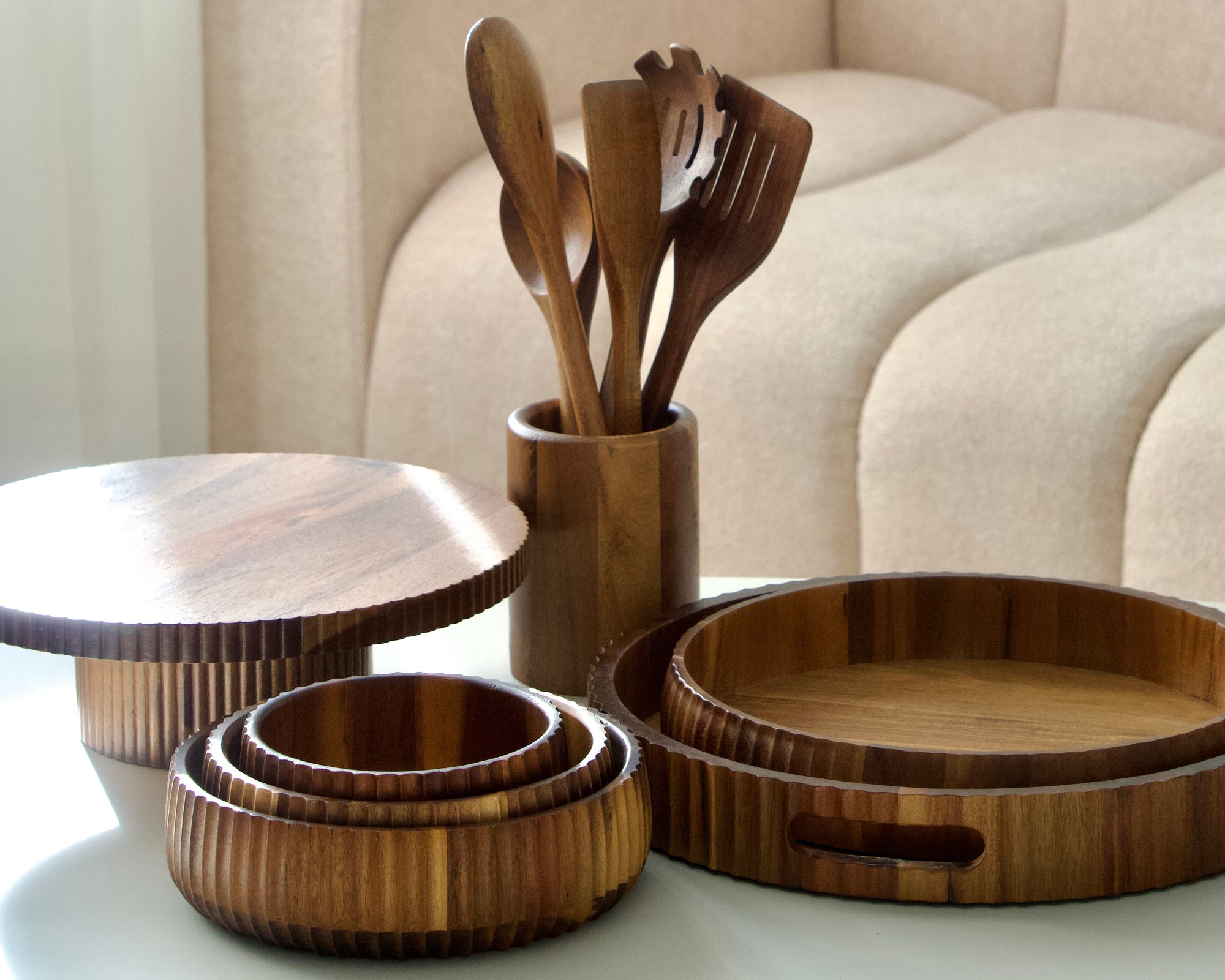 La Nouvelle Collection en Bois d’Acacia : L’Élégance Naturelle au Cœur de Votre Table