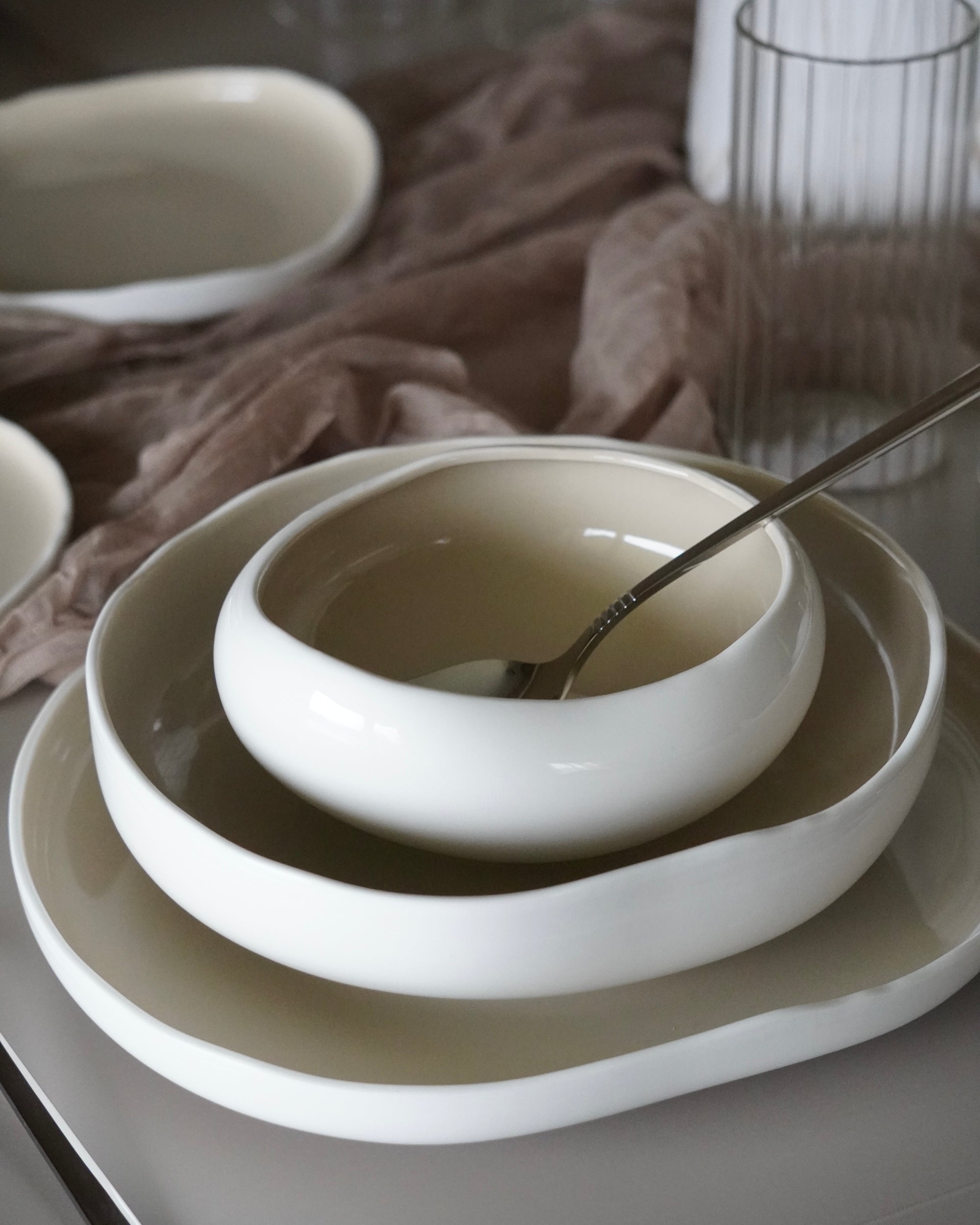 BRICARD SERVICE DE TABLE BARLES BEIGE 6 PERSONNES 25 PIECES - ALINDA HOME 