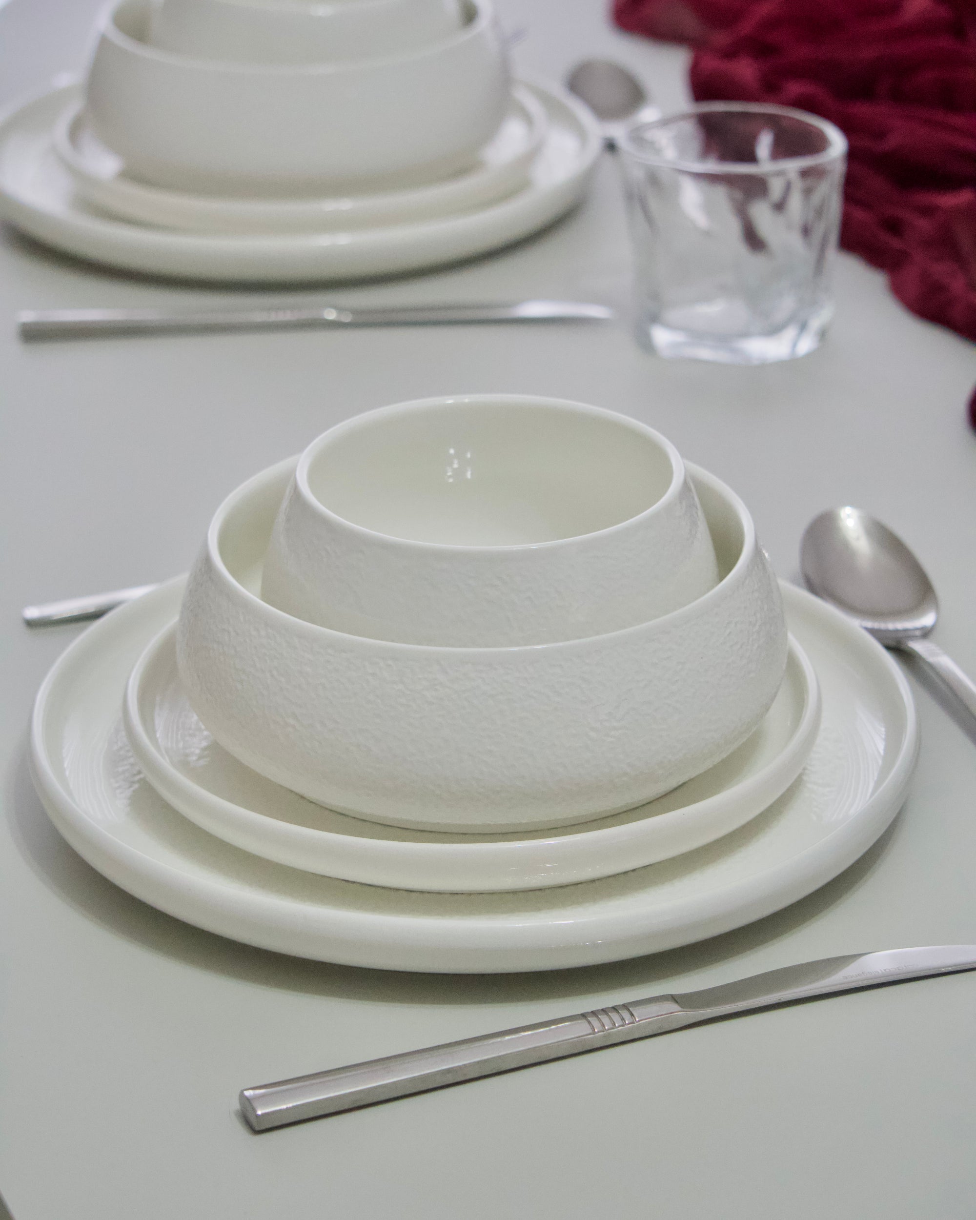 SERVICE DE TABLE NEW MOON 27PIECES 6PERSONNES