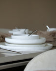 BRICARD SERVICE DE TABLE REVEL 25 PIECES 6 PERSONNES - ALINDA HOME 