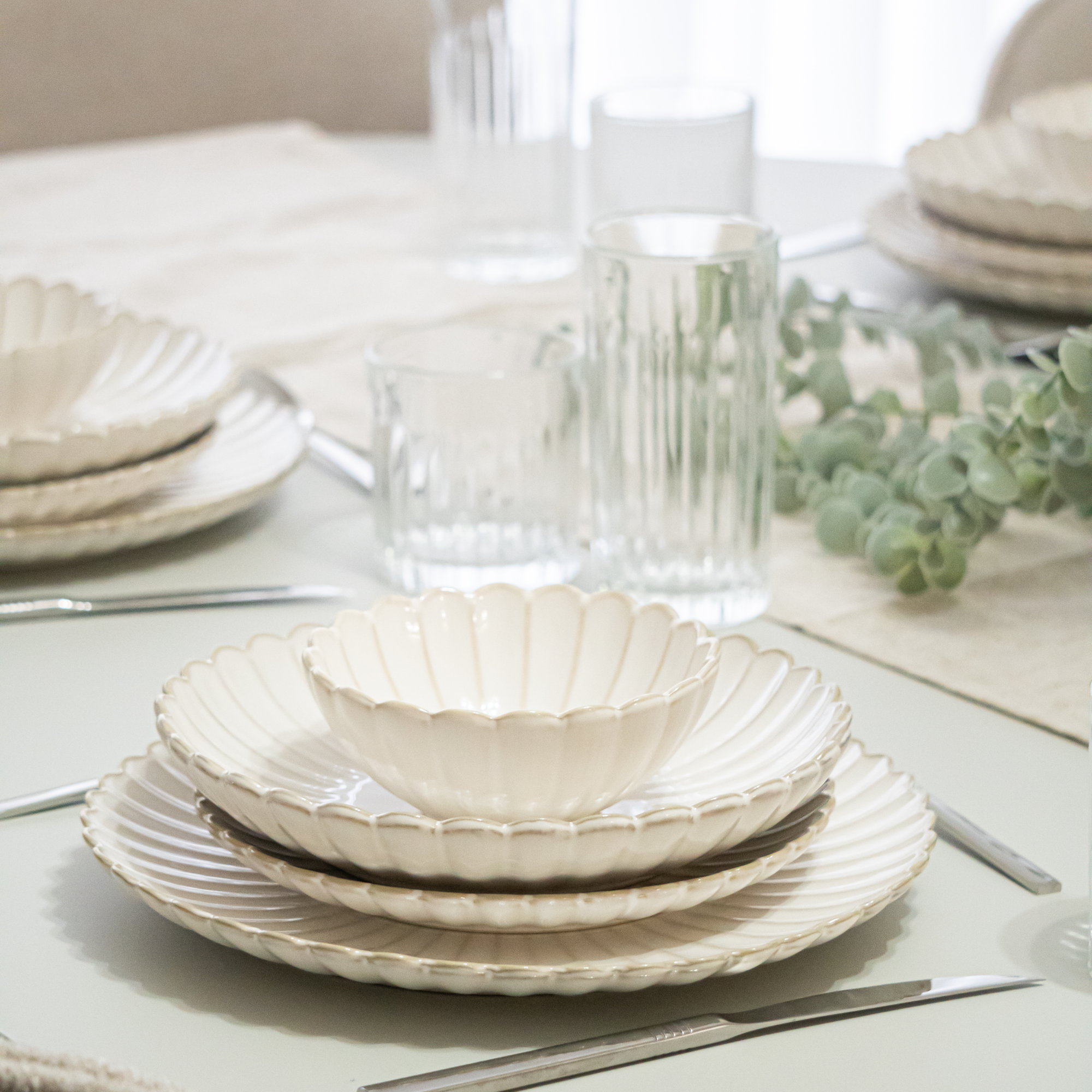 SERVICE DE TABLE BLOOMY 24PIECES 6PERSONNES