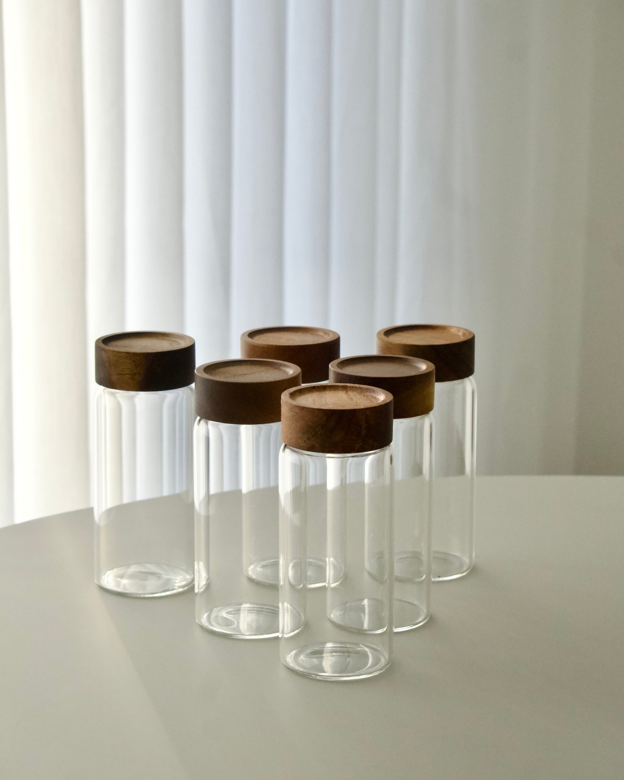 LOT DE 6 POT A EPICES EN VERRE ET BOIS D ACACIA 6.5X15CM