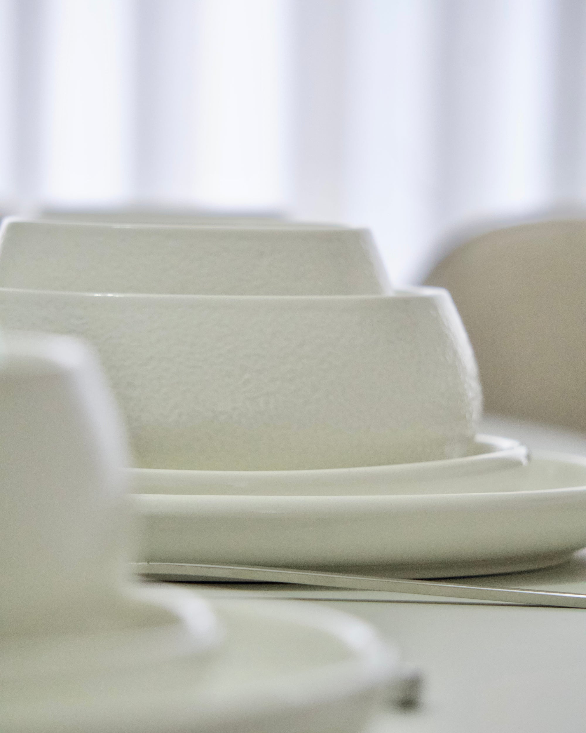 SERVICE DE TABLE NEW MOON 27PIECES 6PERSONNES