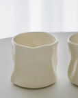 SET OF 2 WAVE BEIGE MUGS 350ML