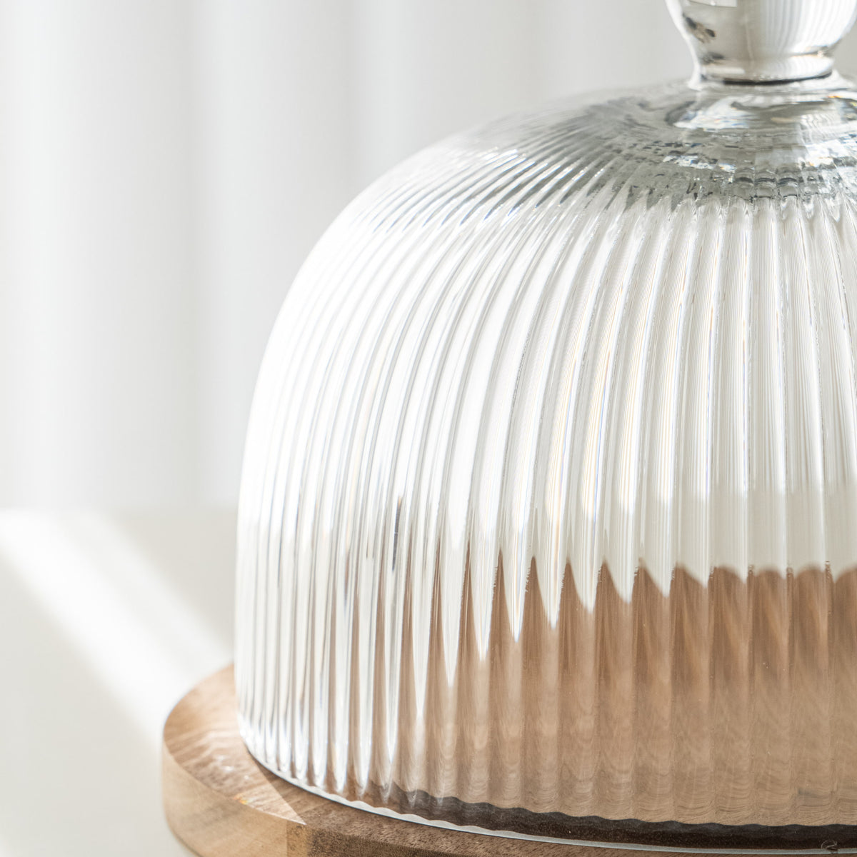 CLOCHE A GATEAU VERRE &amp; ACACIA DIA RIPPLE | 25.5CM