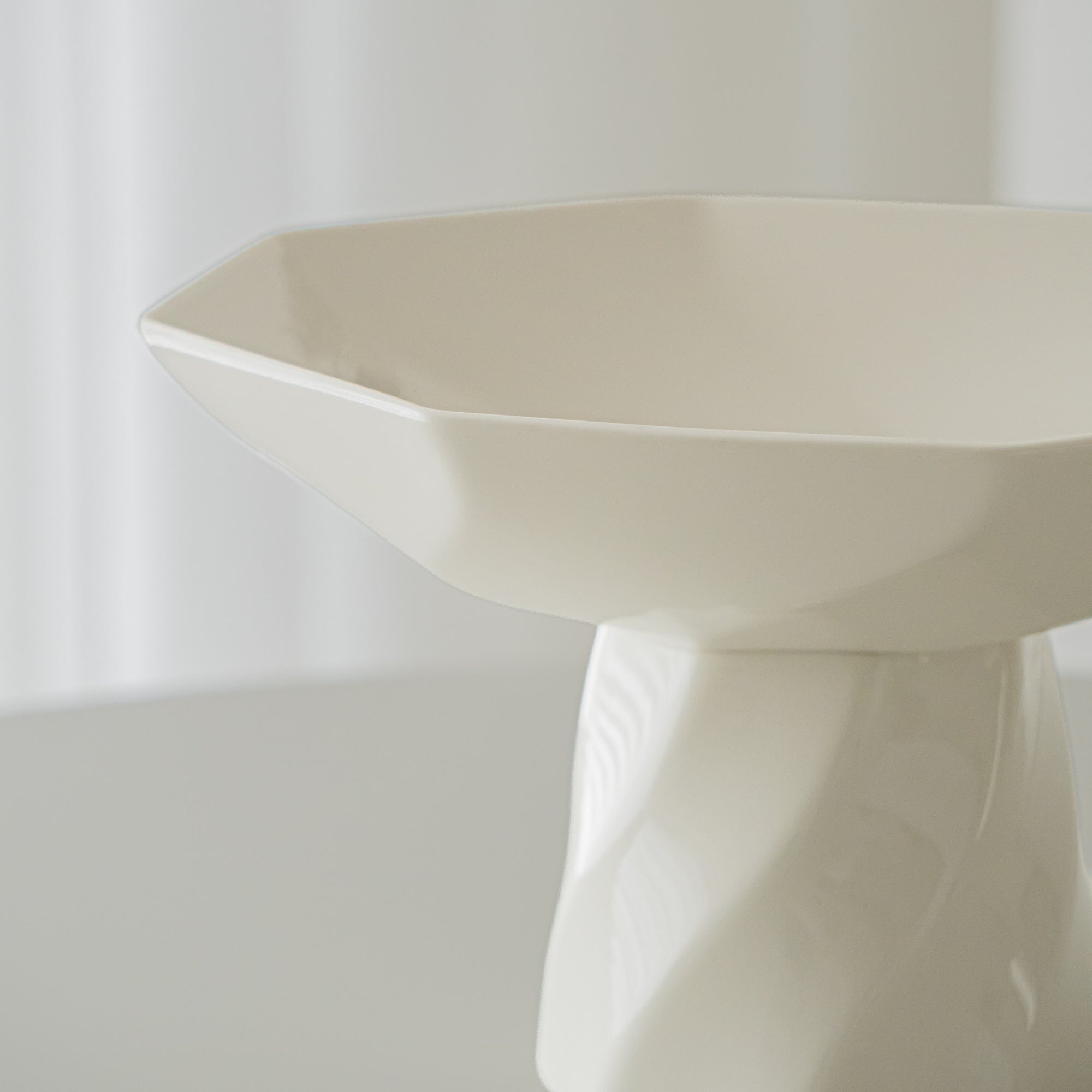 COUPE A FRUIT/VASE EN PORCELAINE IMERA BLANC