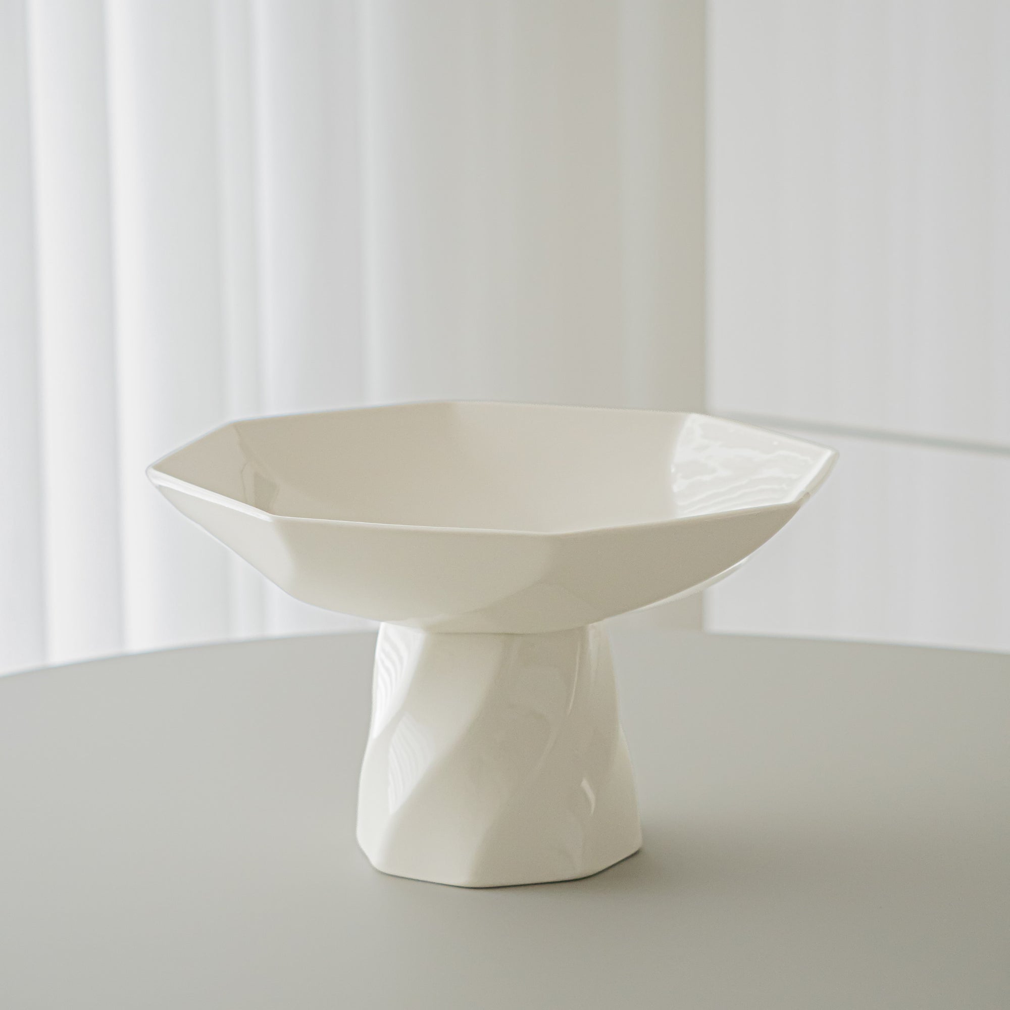 COUPE A FRUIT/VASE EN PORCELAINE IMERA BLANC