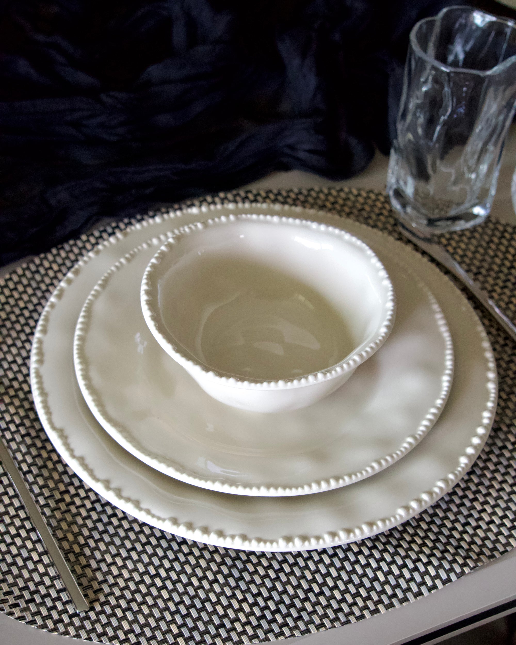 BAVARY SERVICE DE TABLE PEARLS BEIGE 24 PIECES 6 PERSONNES - ALINDA HOME