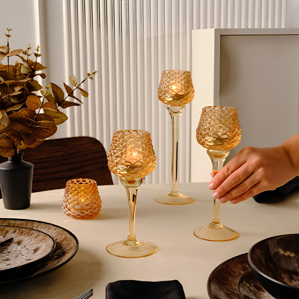 KARACA BOUGEOIR PHOTOPHORE PINECONE POMME DE PIN EN VERRE AMBRE | 26.5CM