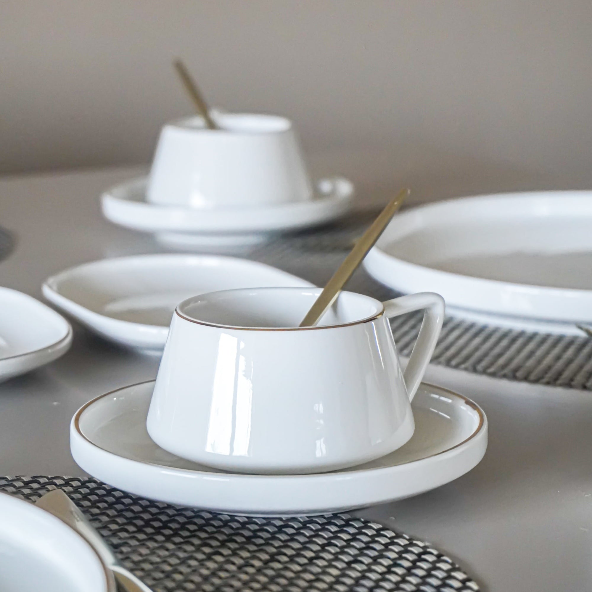 KARACA STREAMLINE MERIDIAN 34-PIECE BRUNCH SET