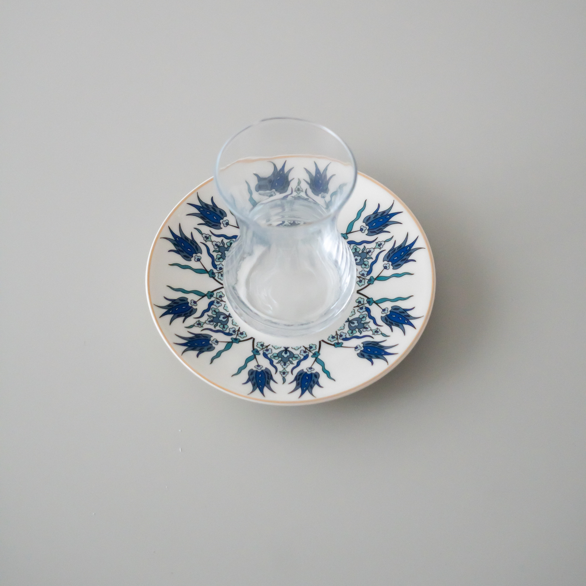 KARACA SERVICE A THE IZNIK 12PIECES 6PERSONNES