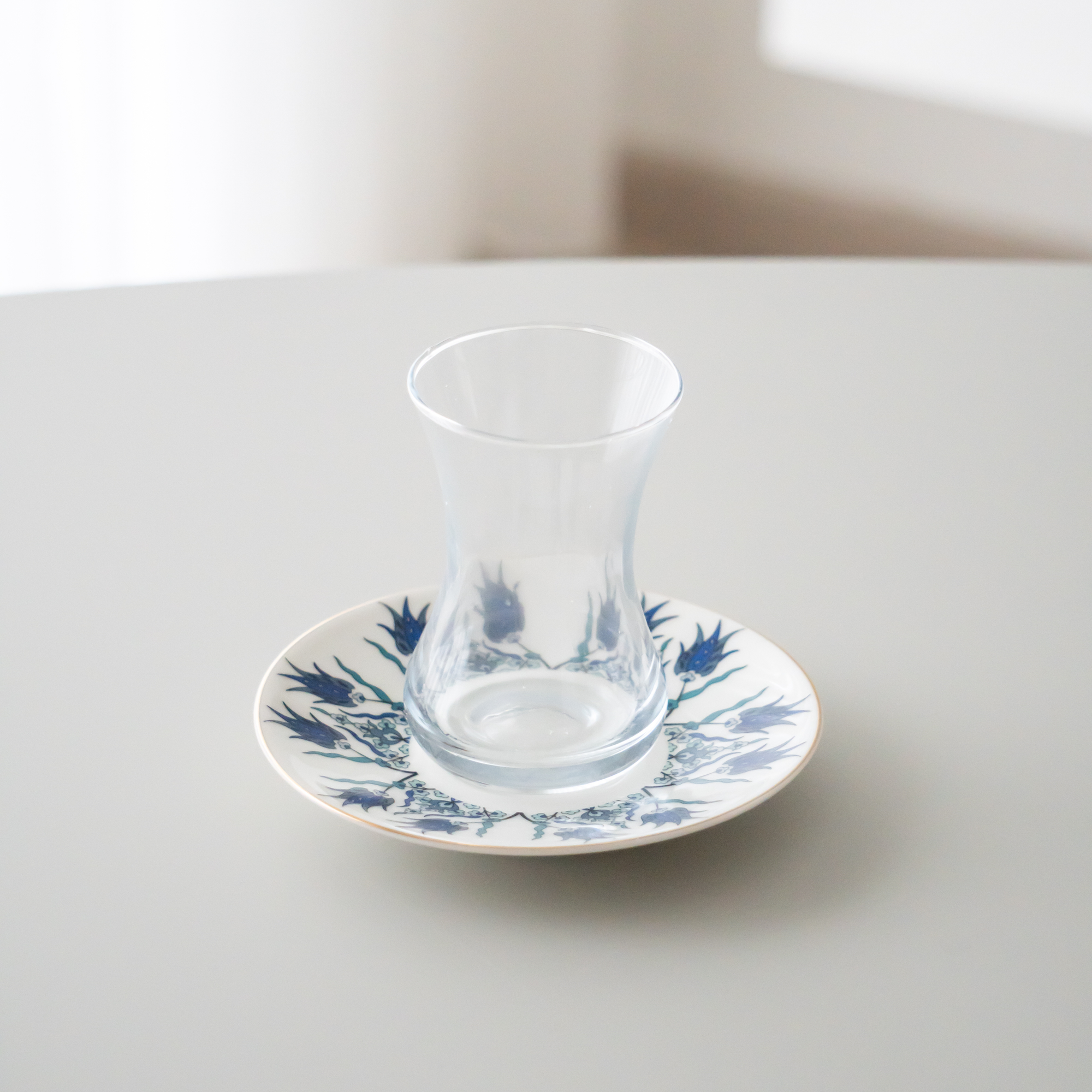 KARACA SERVICE A THE IZNIK 12PIECES 6PERSONNES