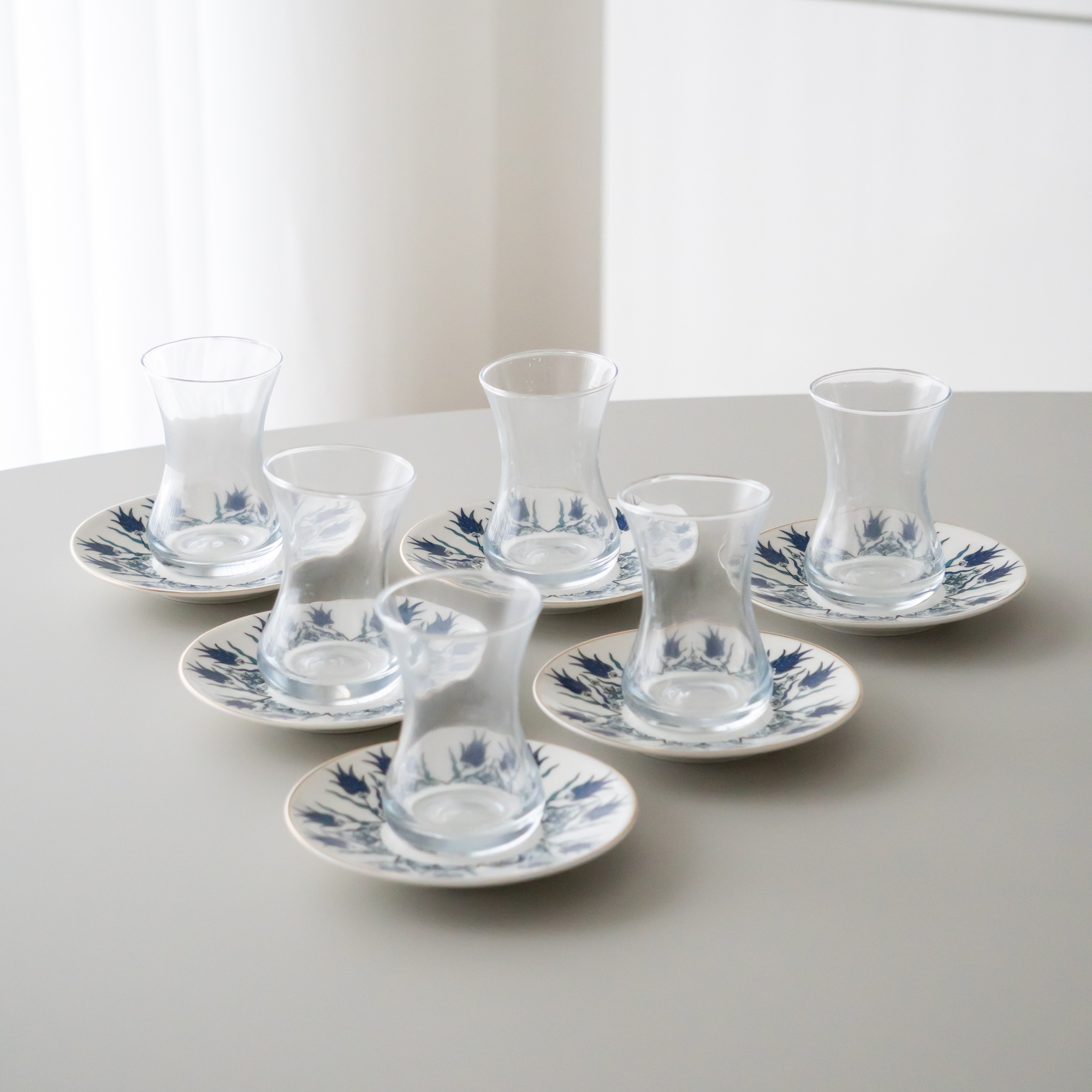 KARACA SERVICE A THE IZNIK 12PIECES 6PERSONNES