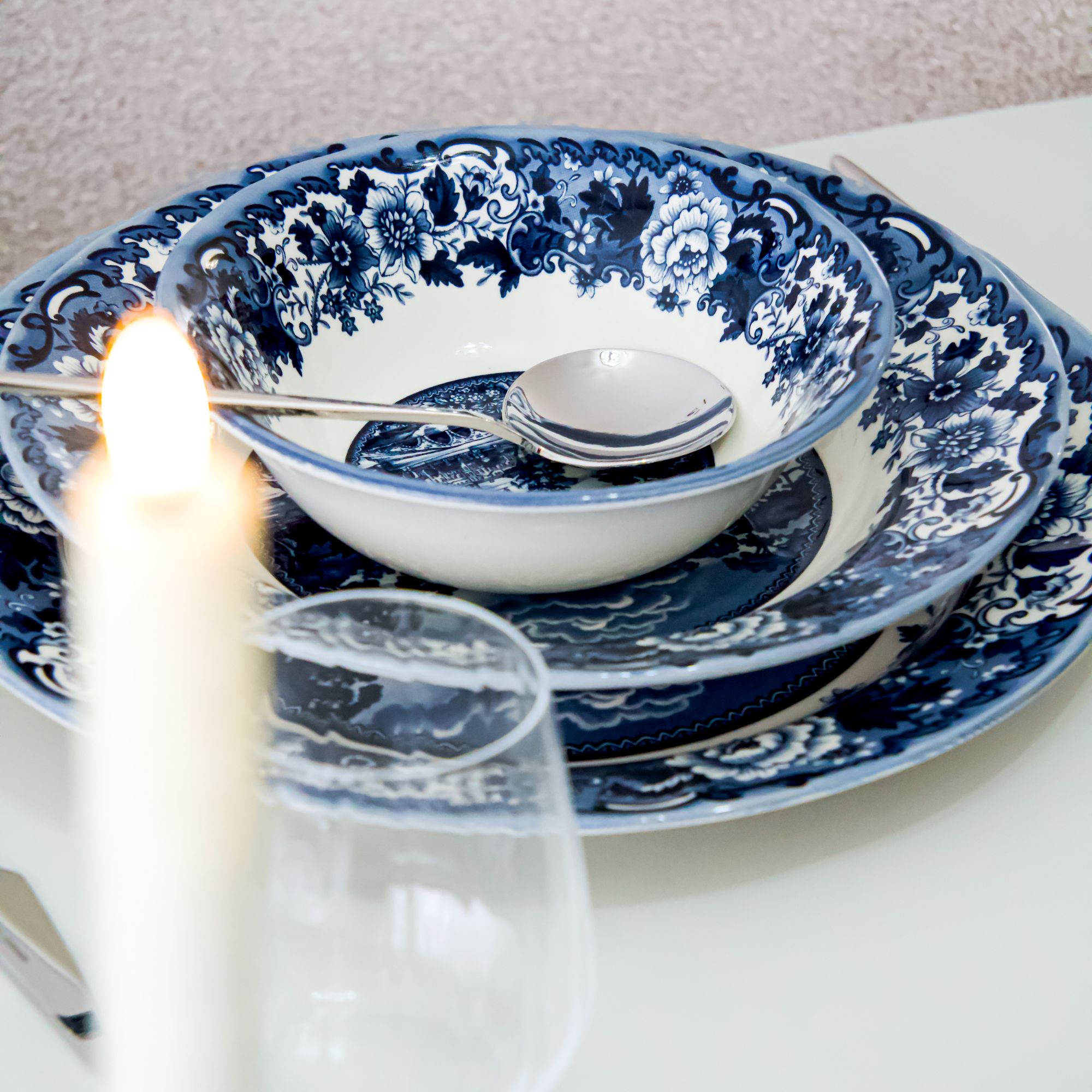 KARACA SERVICE DE TABLE OLD TOWN 24 PIECES 6 PERSONNES