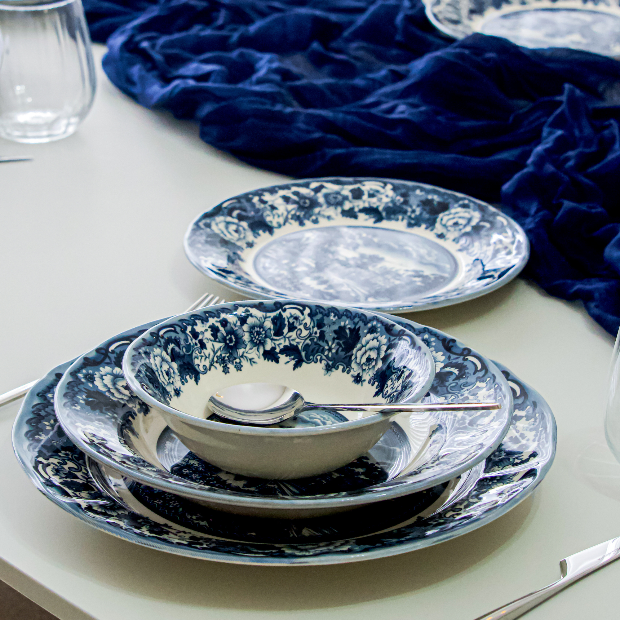 KARACA SERVICE DE TABLE OLD TOWN 24 PIECES 6 PERSONNES