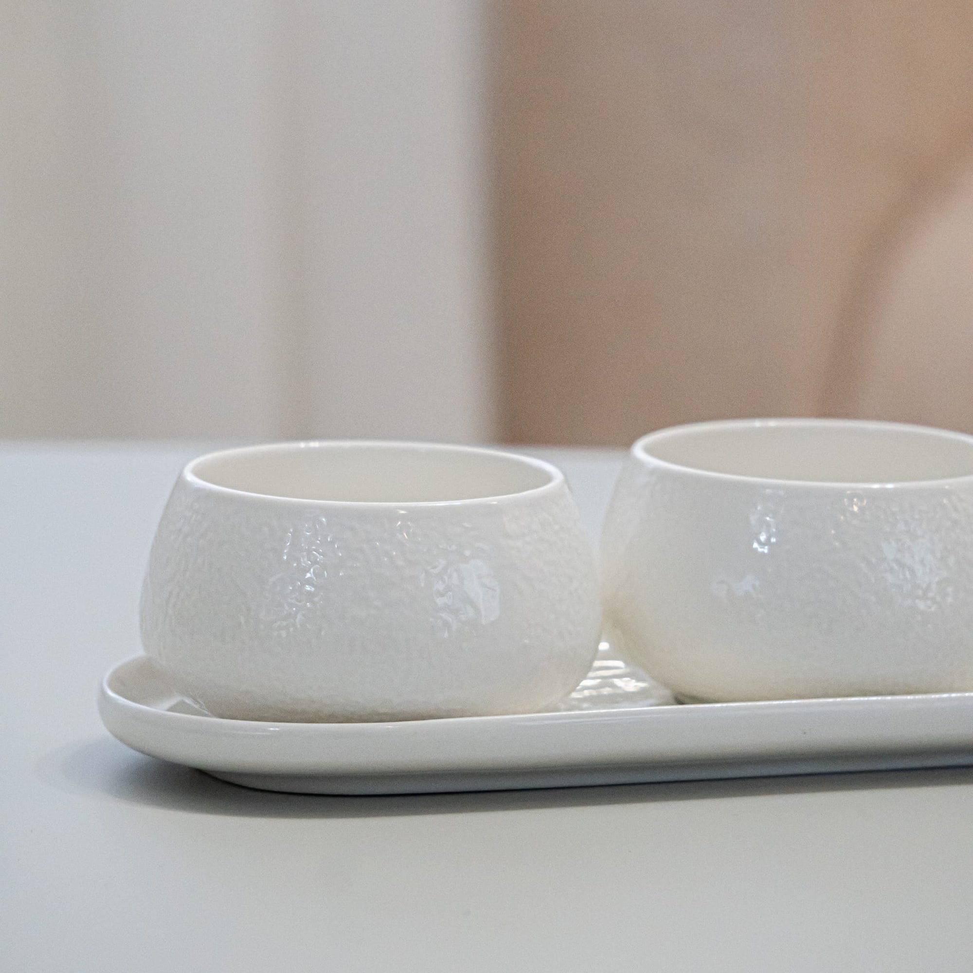 SET OF 3 NEW MOON BOWLS WITH STAND