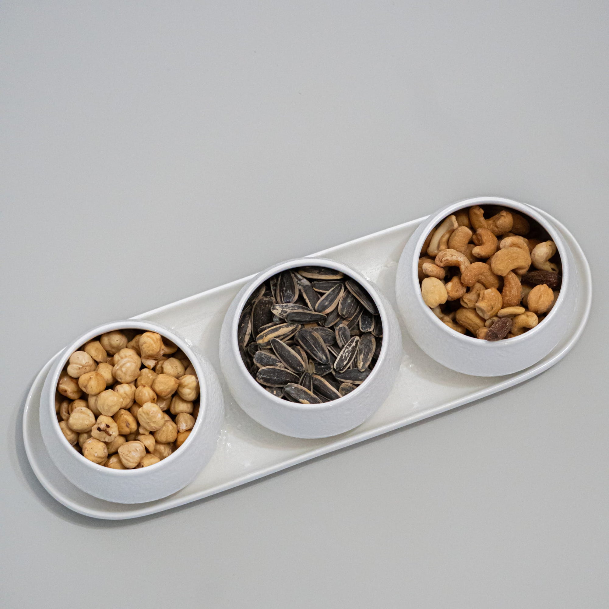 SET OF 3 NEW MOON BOWLS WITH STAND