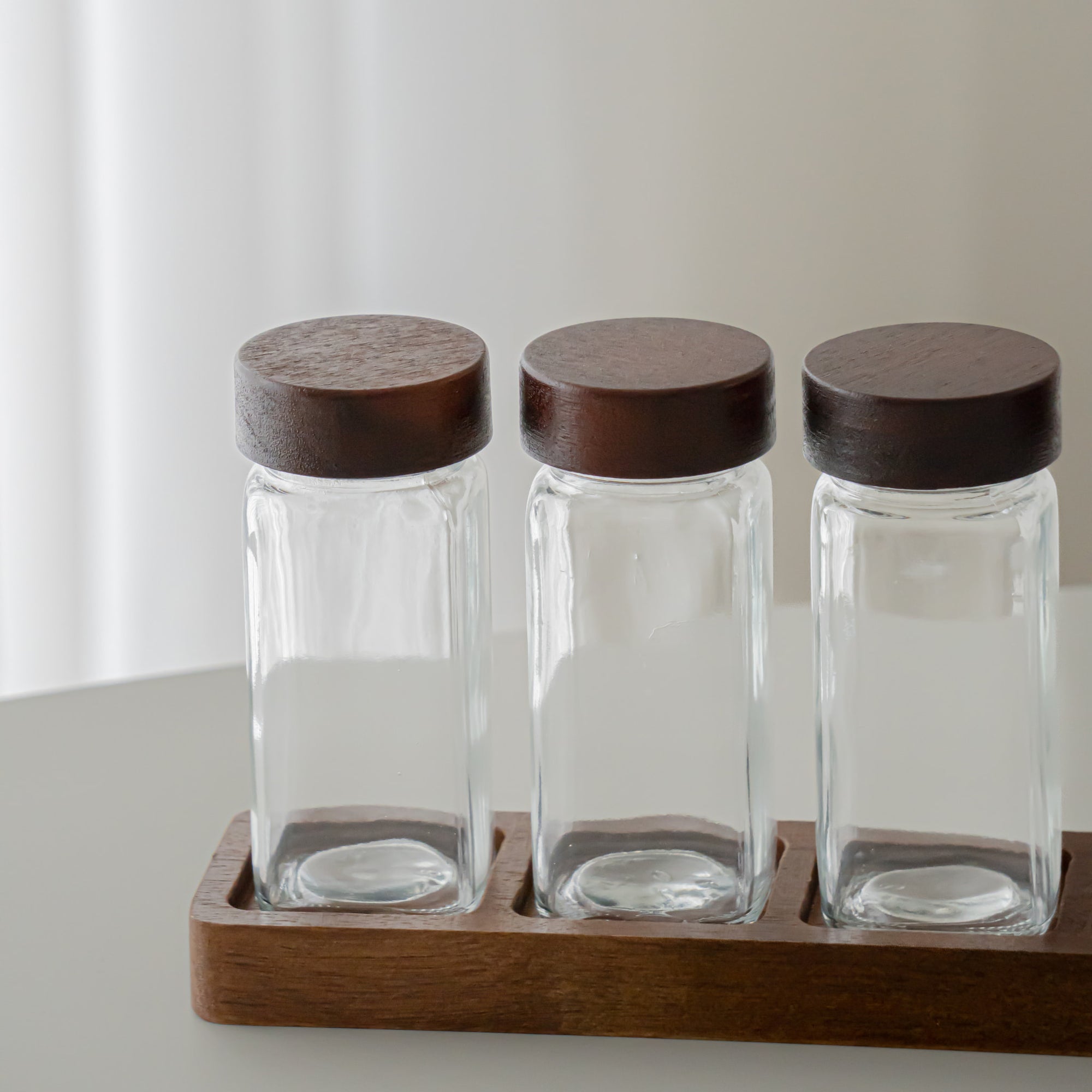 LOT DE 6 POTS A EPICES AVEC SUPPORT ACACIA JAR | 7 PIECES