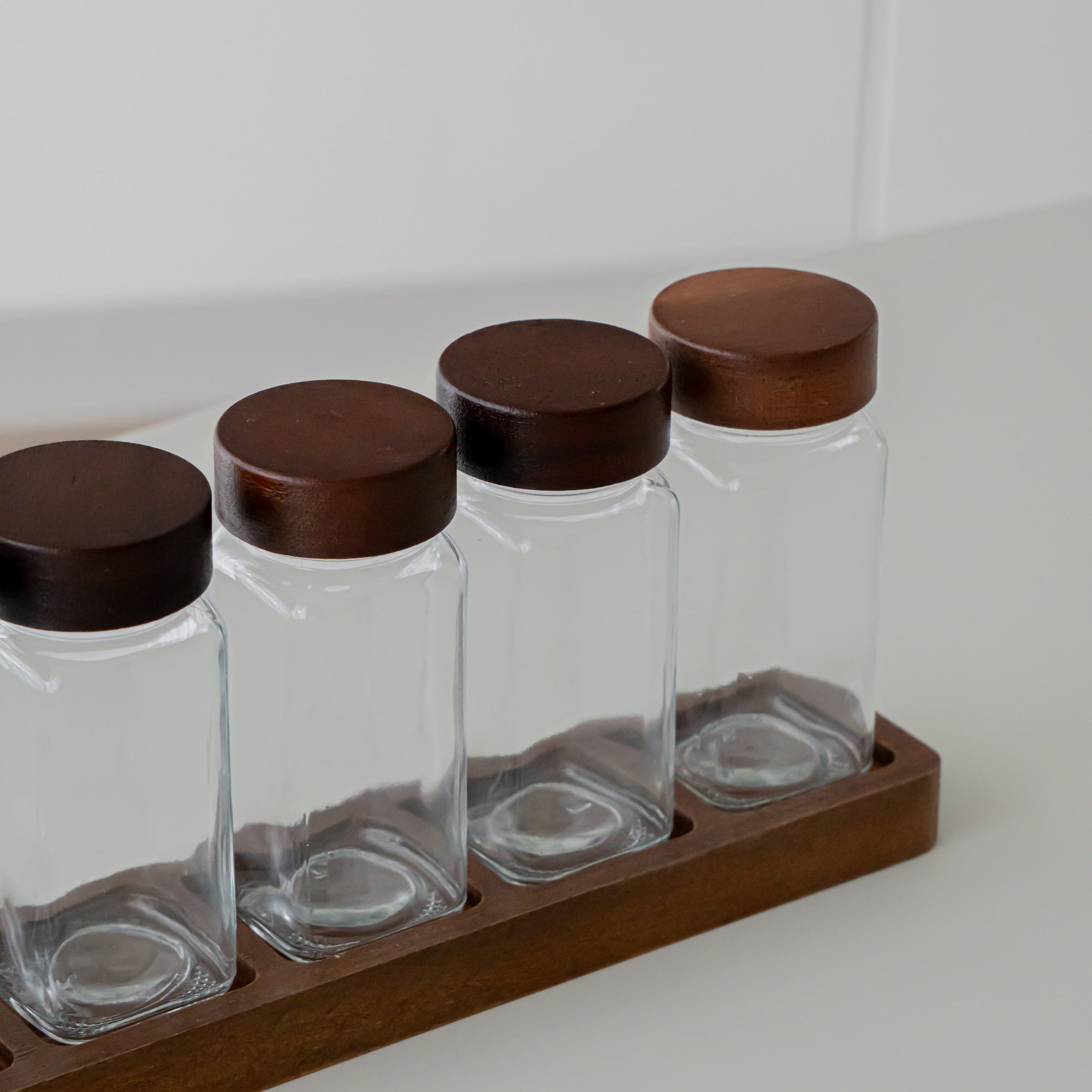 LOT DE 6 POTS A EPICES AVEC SUPPORT ACACIA JAR | 7 PIECES