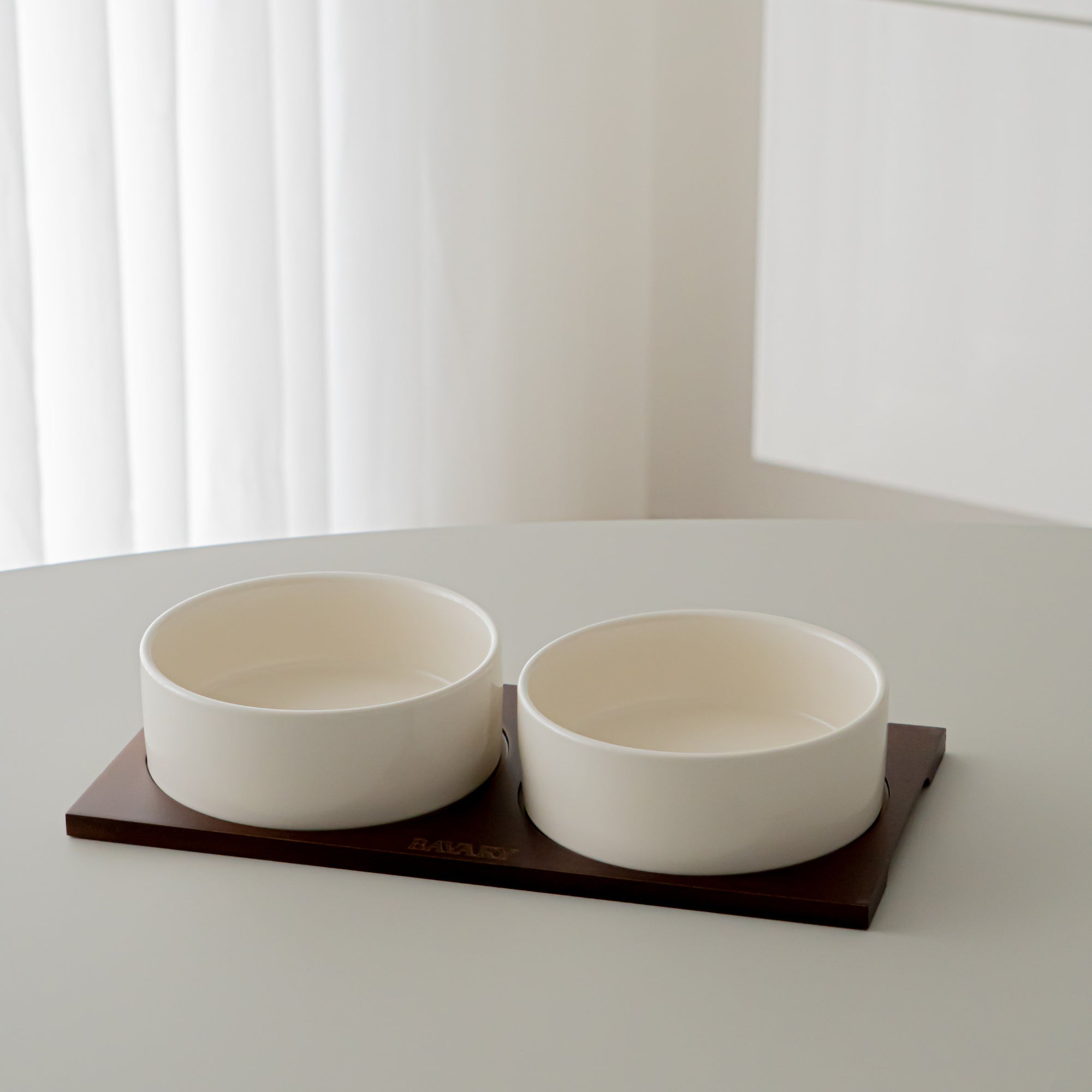 PLATEAU A MEZZE PORCELAINE &amp; ACACIA SORA
