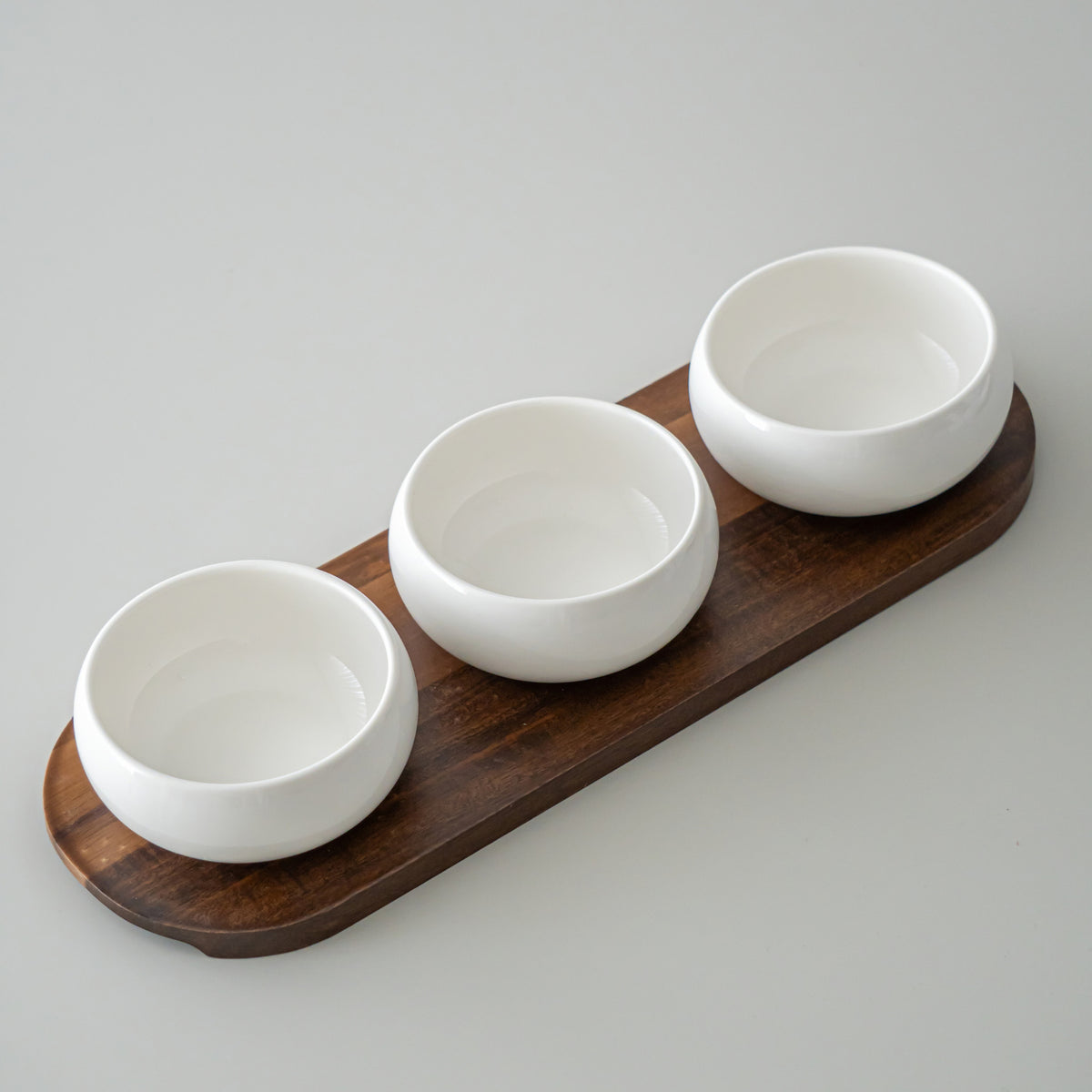 PLATEAU APERITIF PORCELAINE &amp; ACACIA BELICIA MIDDLE | 3 BOLS | 1 PLATEAU