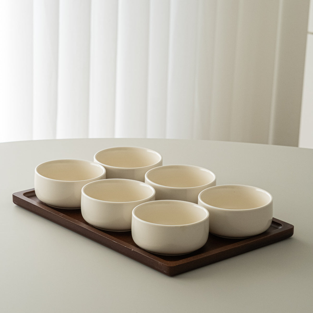 PLATEAU APERITIFS SORA | ACACIA &amp; PORCELAINE | 7 PIECES