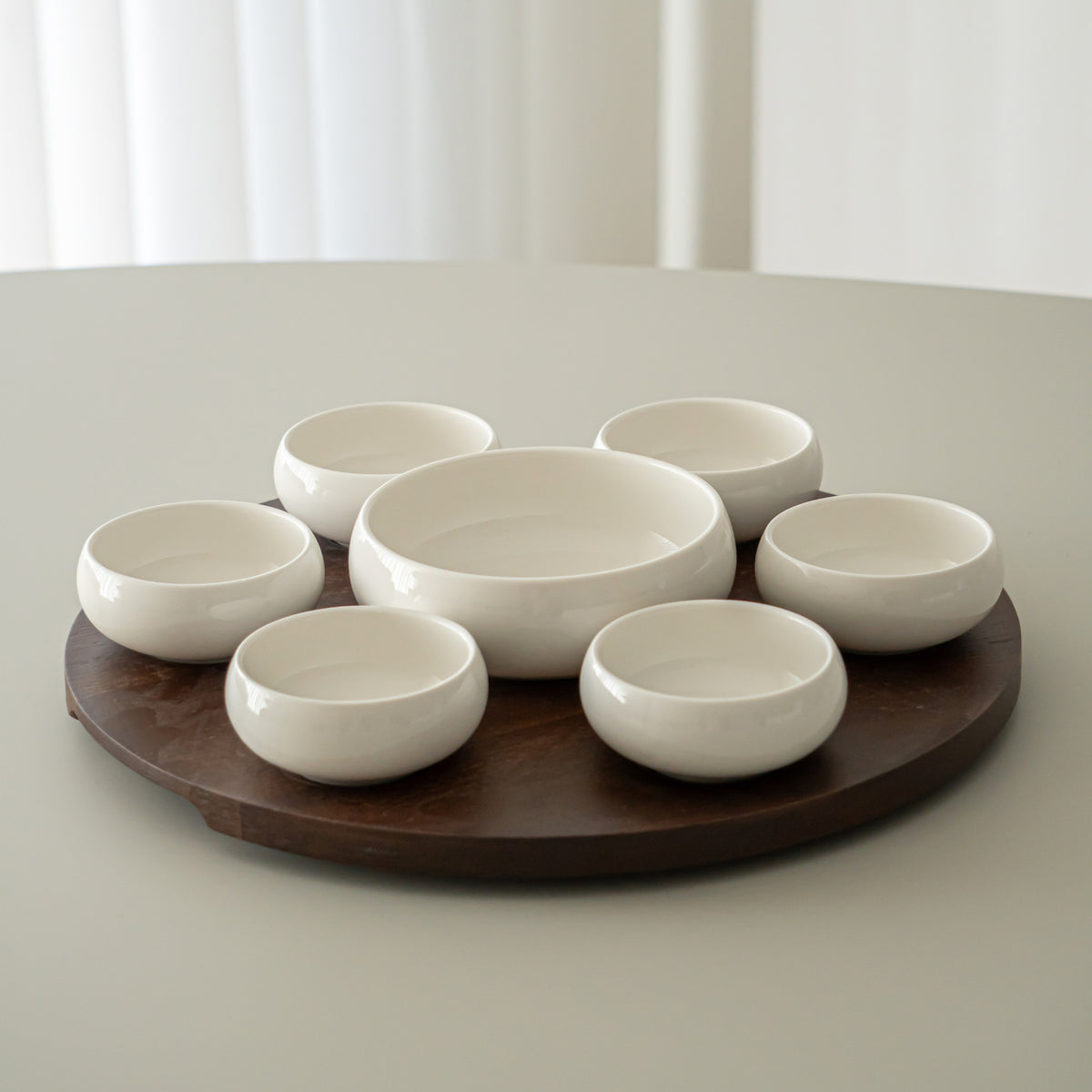 PLATEAU APERITIF TOURNANT PORCELAINE &amp; ACACIA BELICIA | 7 BOLS | 1 PLATEAU