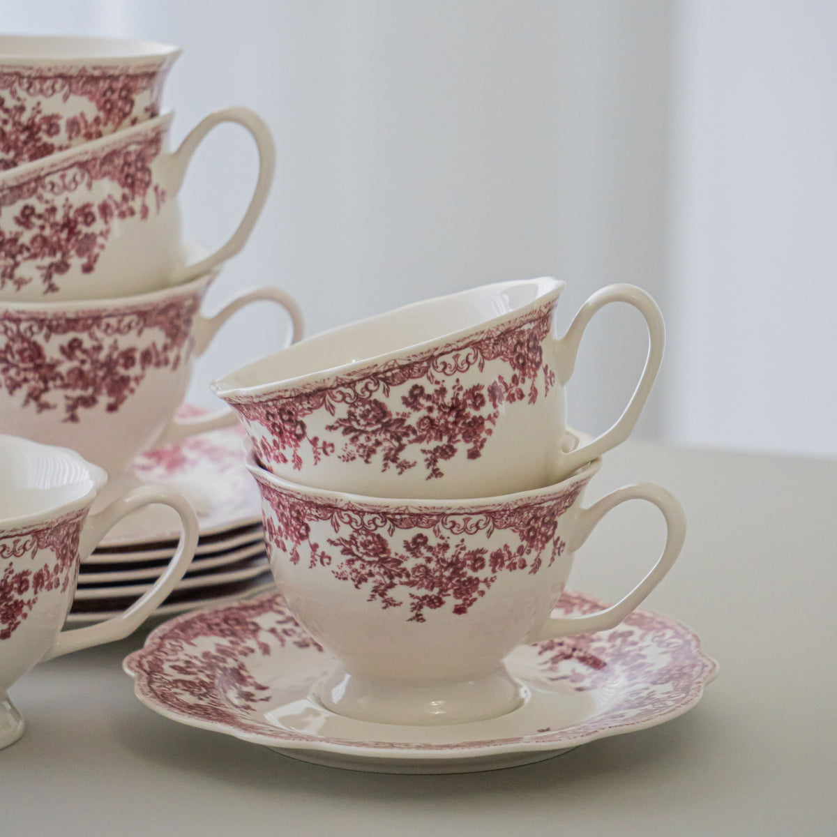 SERVICE A CAFE VINTAGE ROUGE | 225ML | 12 PIECES | 6 PERSONNES