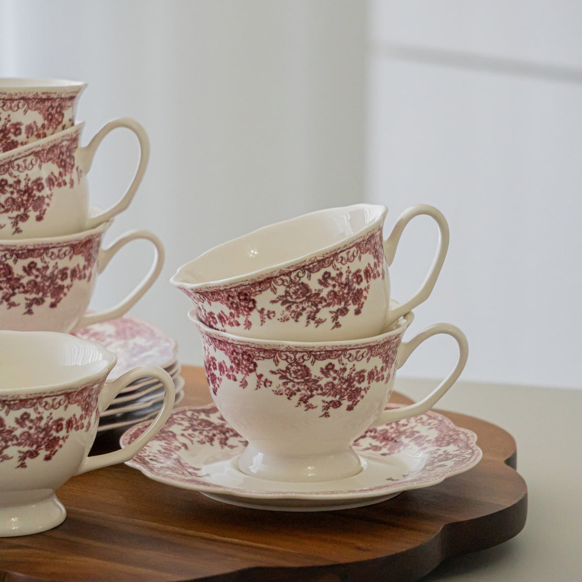 SERVICE A CAFE VINTAGE ROUGE | 225ML | 12 PIECES | 6 PERSONNES