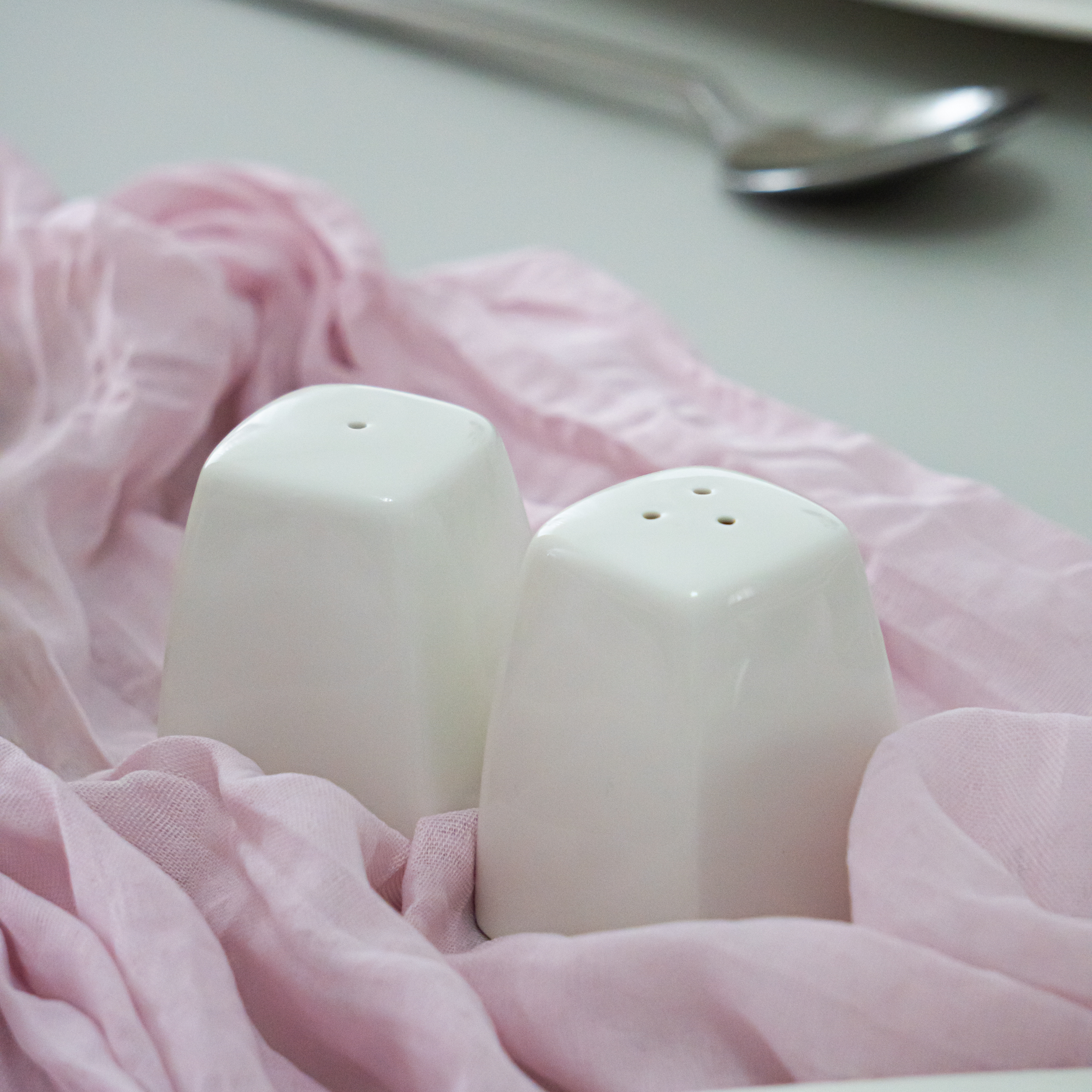 KARACA JAMIE WHITE 52-PIECE DINNERWARE SET FOR 12 PEOPLE