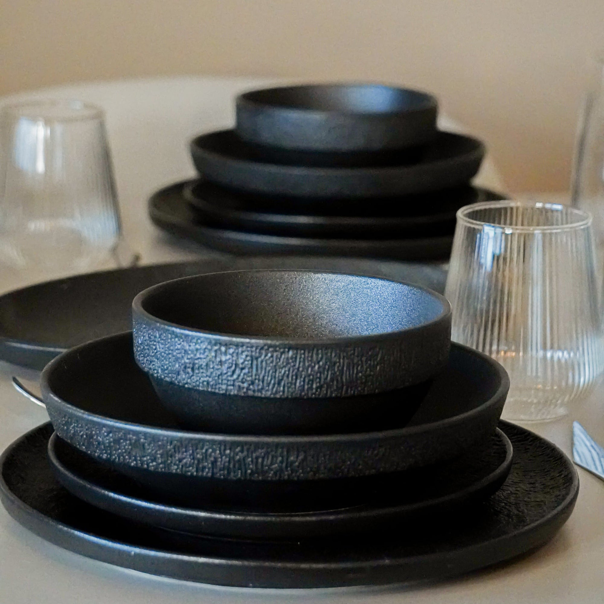 MULEX DILA BLACK DINNERWARE SET | 28 PIECES | 6 PERSONS