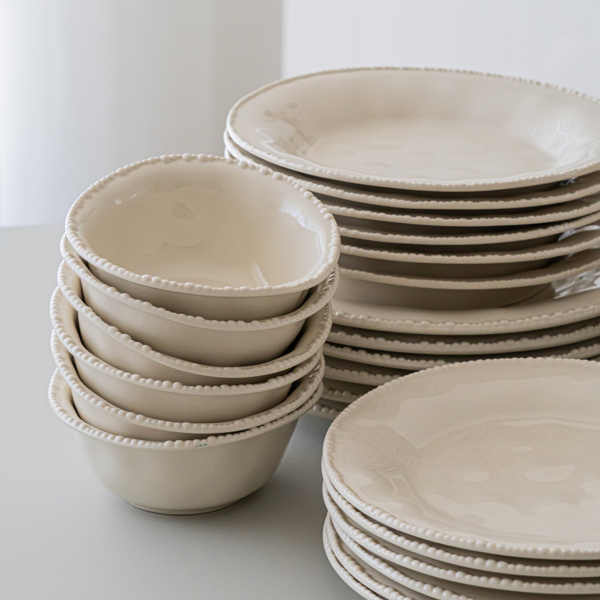 SERVICE DE TABLE PEARLY CREME | 27 PIECES | 6 PERSONNES