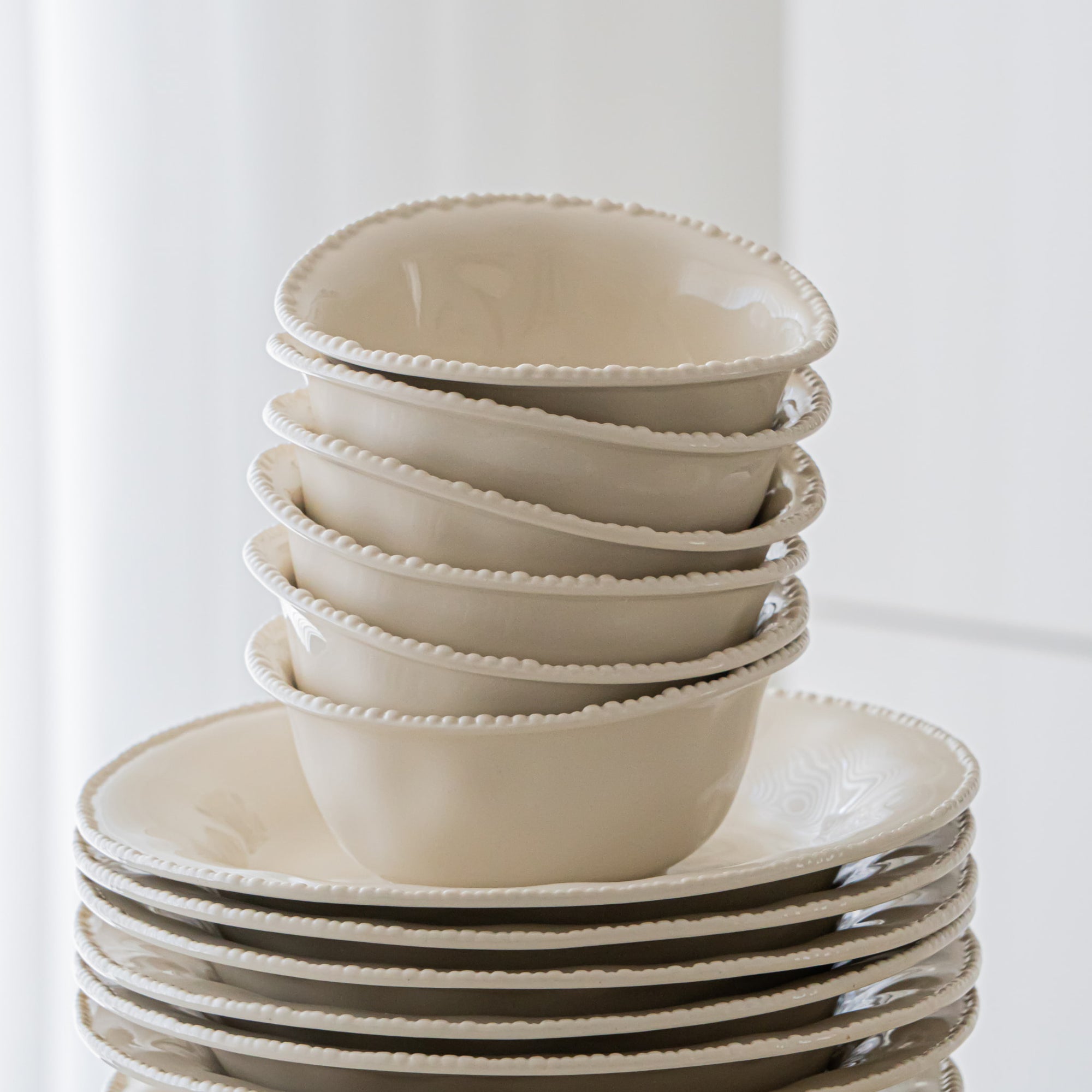 SERVICE DE TABLE PEARLY CREME | 27 PIECES | 6 PERSONNES