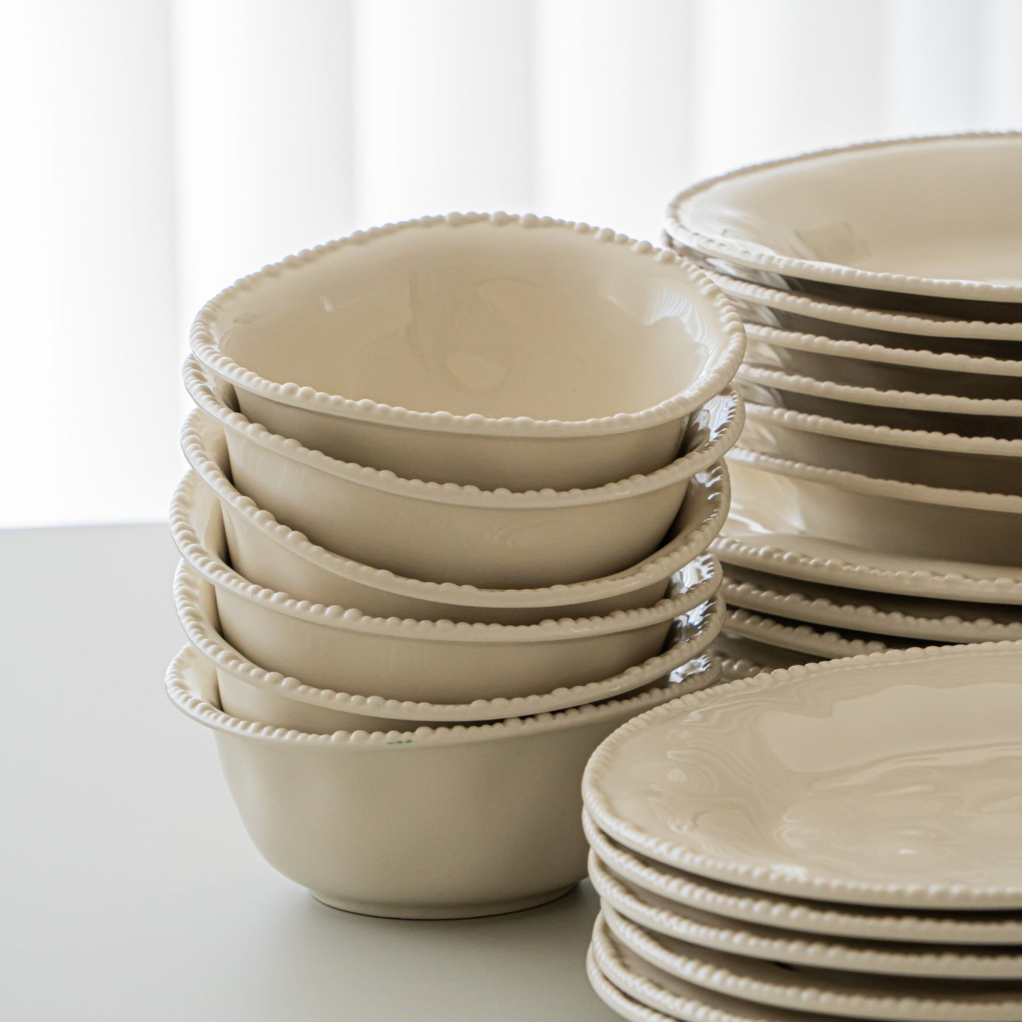 SERVICE DE TABLE PEARLY CREME | 27 PIECES | 6 PERSONNES