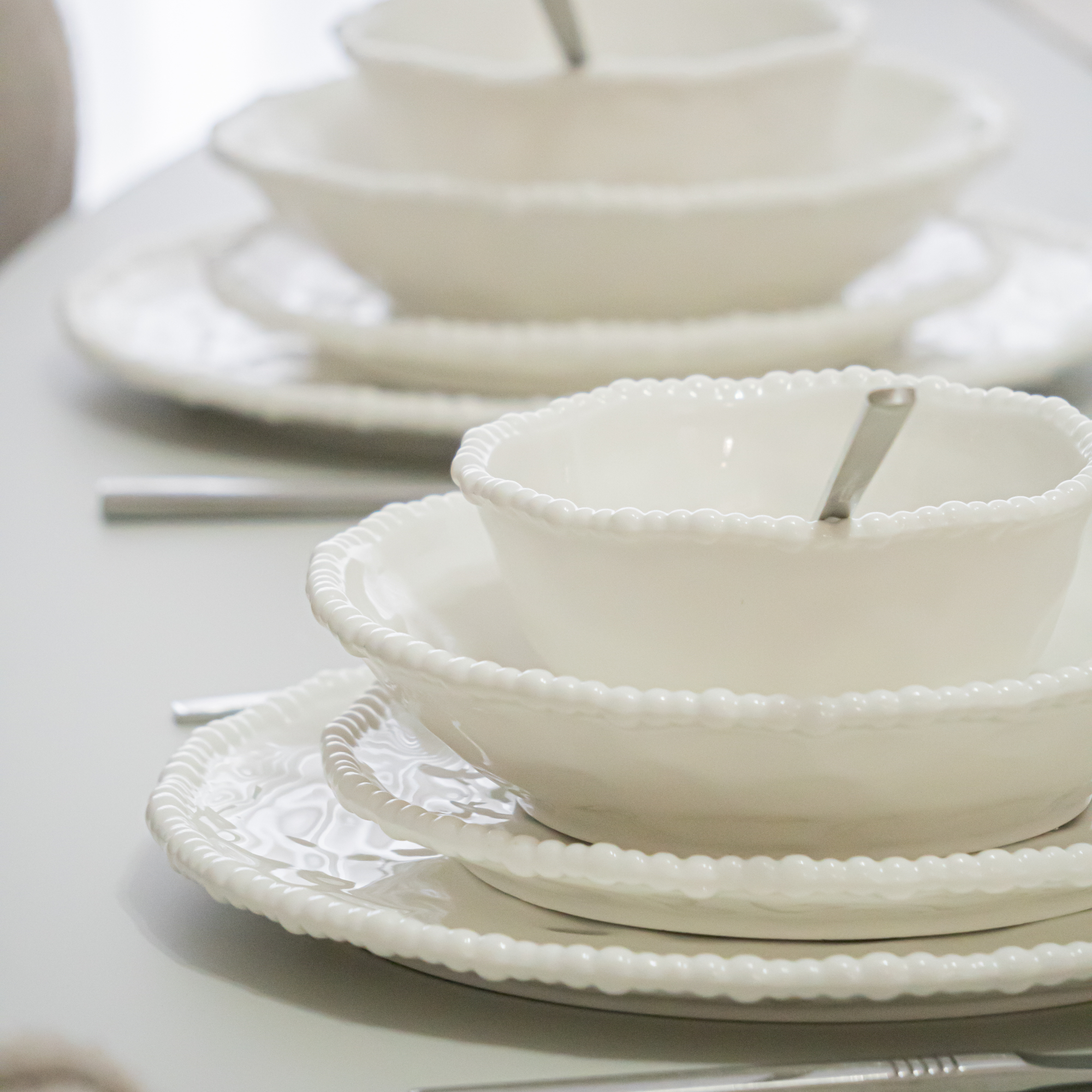 SERVICE DE TABLE PEARLY BLANC | 26 PIECES | 6 PERSONNES