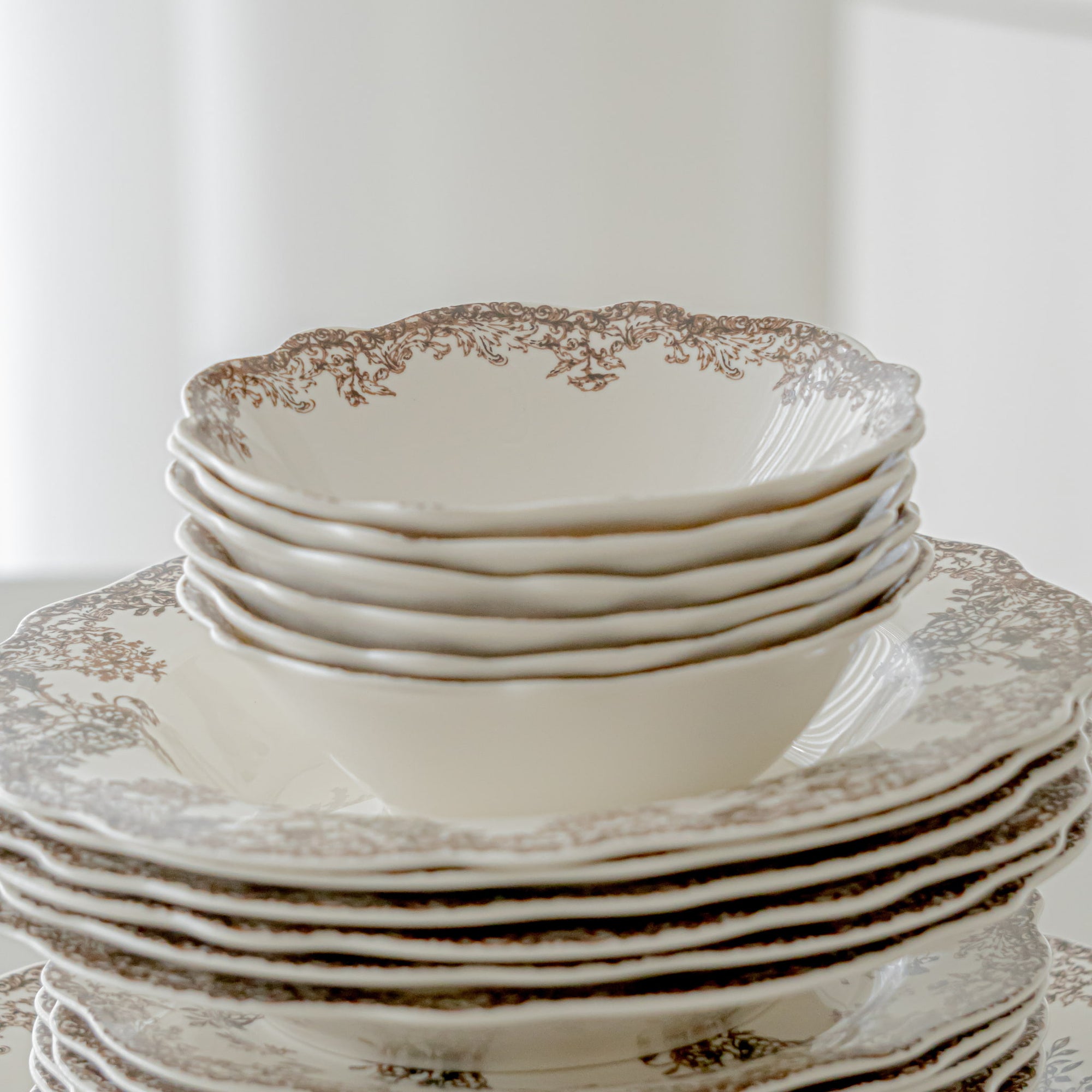 SERVICE DE TABLE VINTAGE MARRON | 25 PIECES | 6 PERSONNES