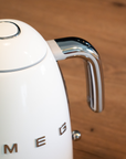 SMEG 50s STYLE KETTLE | 1.7L | GLOSSY WHITE